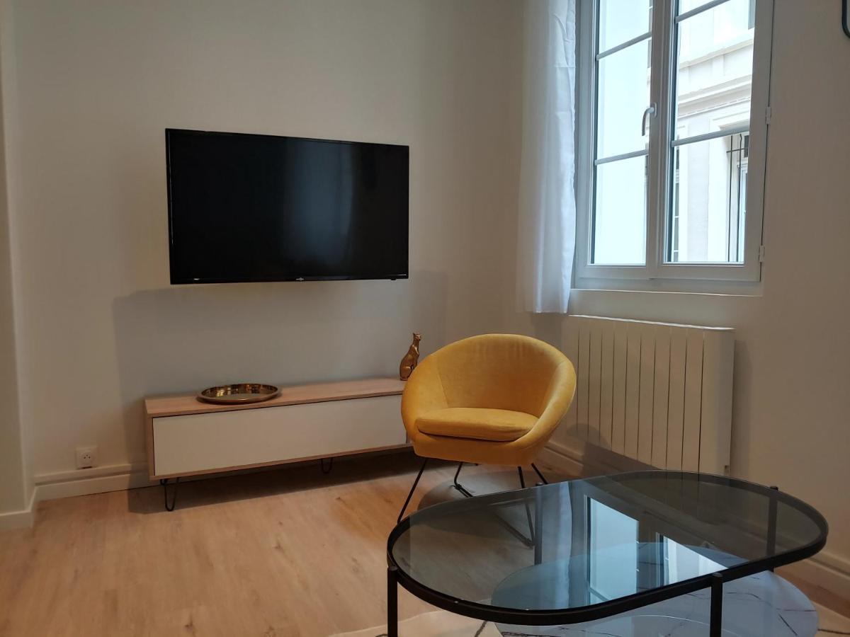 T2 De Luxe Centre Ville + Parking Prive !! Rouen Bagian luar foto